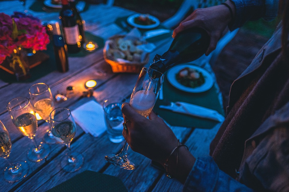 7 Little Things I Stopped Doing for Dinner Parties — and 3 Things I Always Do